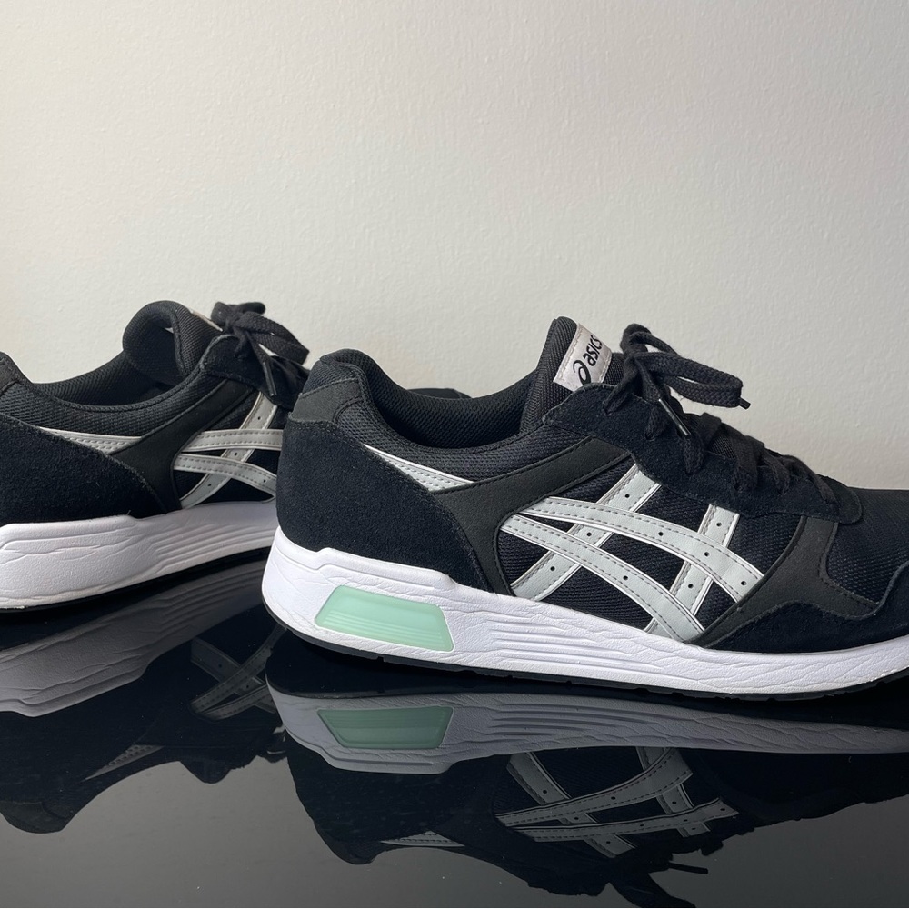 ASICS H8K2L-9096 Men’s Lyte Trainer Sneakers - size 13
